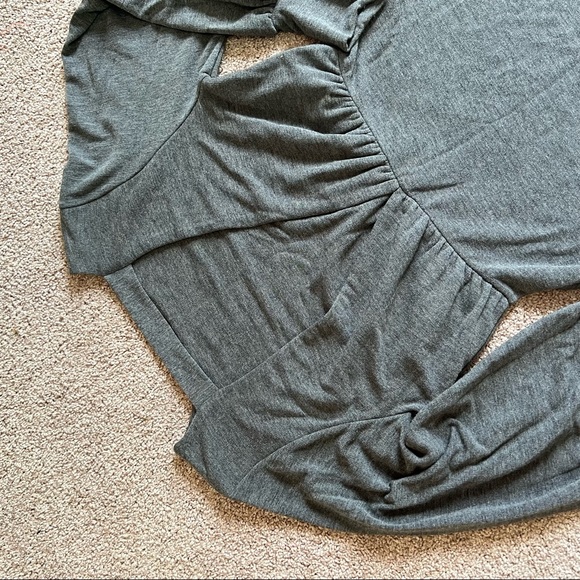 Vici dolls collection gray sweater dress puff sleeve open back large fitted fall - Picture 4 of 5